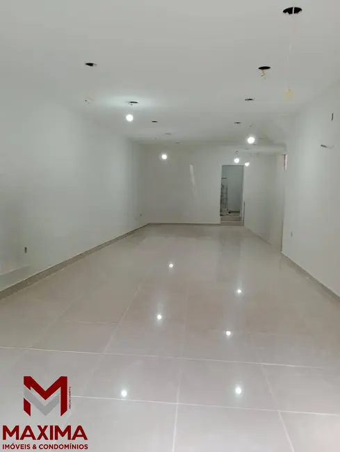 Foto 1 de Loja para alugar em Jardim Vinte e Cinco de Agosto, Duque De Caxias - RJ