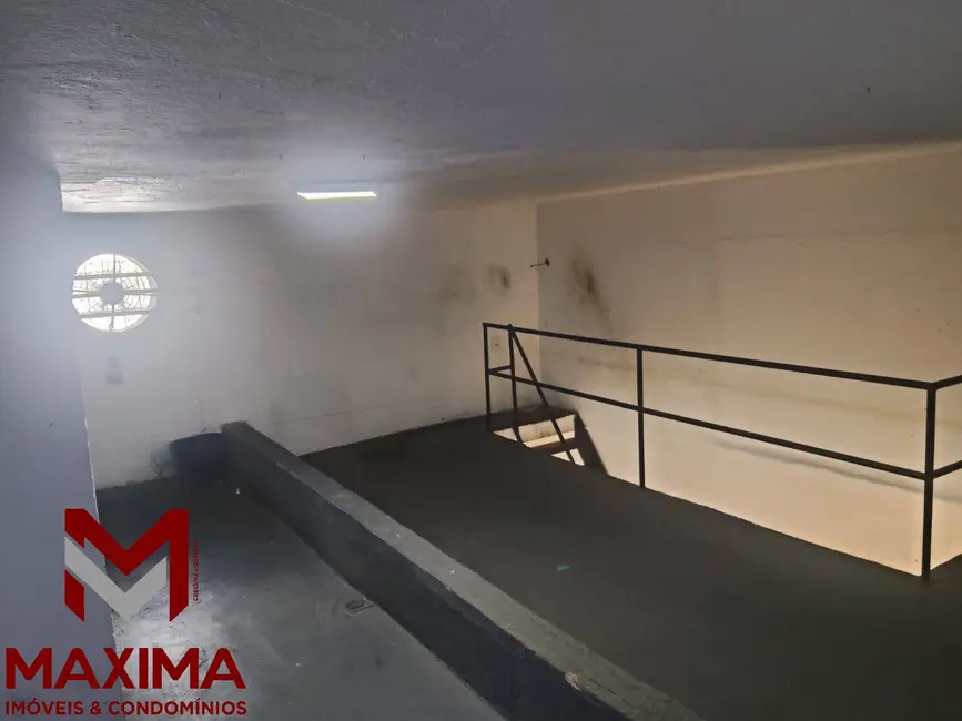 Loja para alugar, 120m2 em Jardim Vinte e Cinco de Agosto, Duque De Caxias - RJ - imagem 4 Foto 4 de Loja para alugar, 120m2 em Jardim Vinte e Cinco de Agosto, Duque De Caxias - RJ