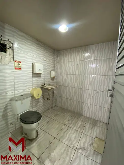 Loja para alugar, 120m2 em Jardim Vinte e Cinco de Agosto, Duque De Caxias - RJ - imagem 9 Foto 9 de Loja para alugar, 120m2 em Jardim Vinte e Cinco de Agosto, Duque De Caxias - RJ