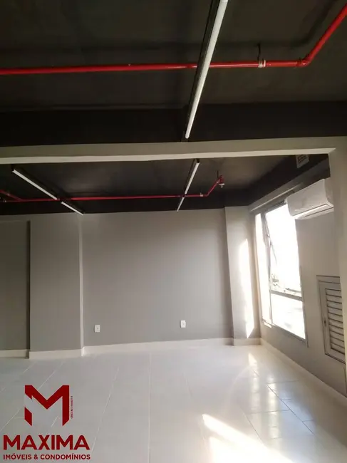 Sala Comercial para alugar, 46m2 em Rio De Janeiro - RJ - imagem 3 Foto 3 de Sala Comercial para alugar, 46m2 em Rio De Janeiro - RJ