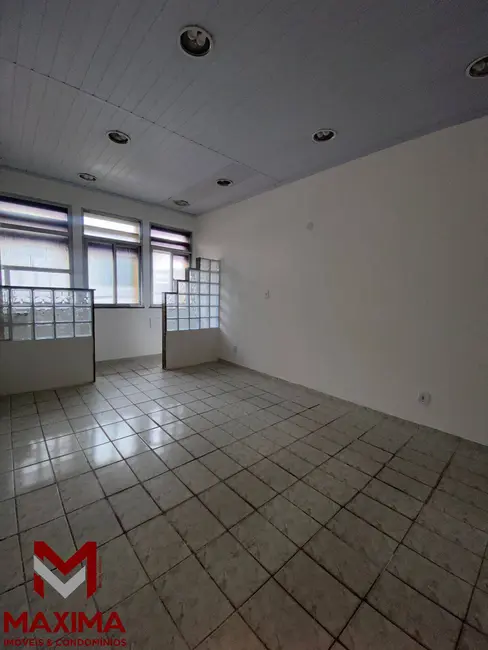 Sala Comercial para alugar, 28m2 em Centro, Duque De Caxias - RJ - imagem 1 Foto 1 de Sala Comercial para alugar, 28m2 em Centro, Duque De Caxias - RJ