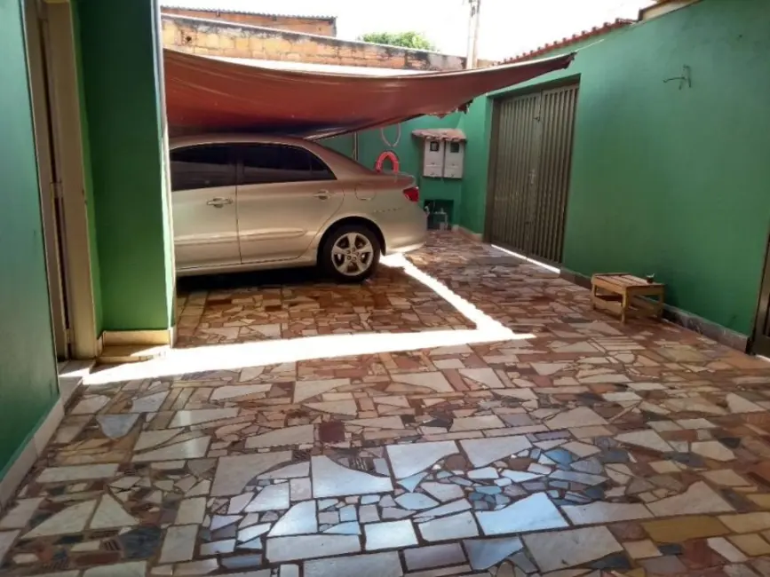 Foto 1 de Casa com 4 quartos à venda, 146m2 em Presidente Dutra, Ribeirao Preto - SP