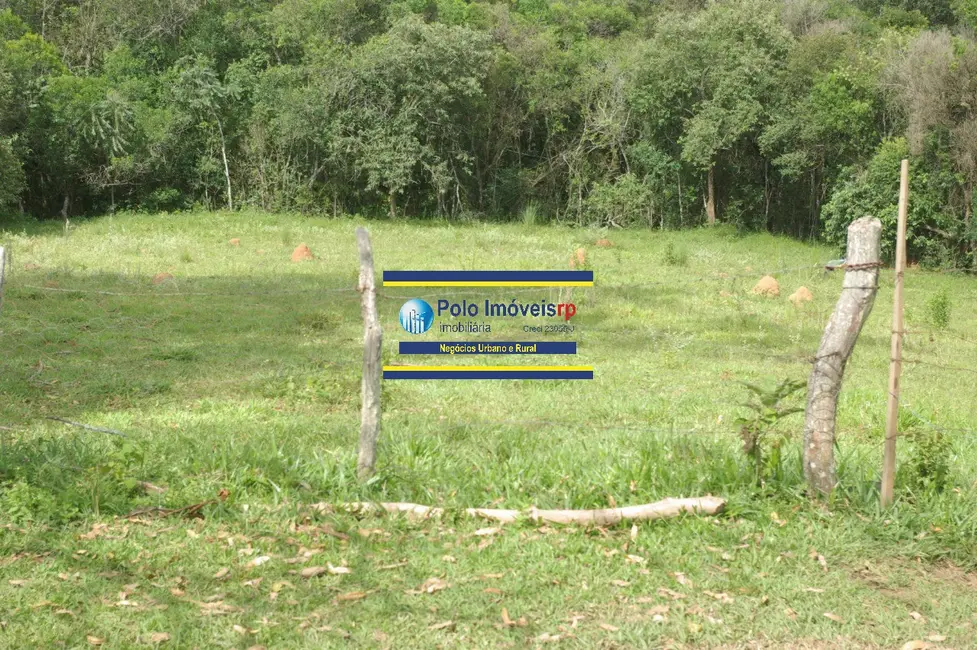 Foto 2 de Sítio / Rancho com 3 quartos à venda, 14m2 em Jacui - MG