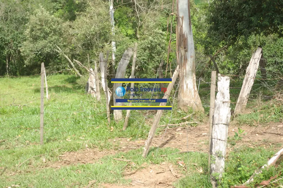 Sítio / Rancho com 3 quartos à venda, 14m2 em Jacui - MG - imagem 3 Foto 3 de Sítio / Rancho com 3 quartos à venda, 14m2 em Jacui - MG