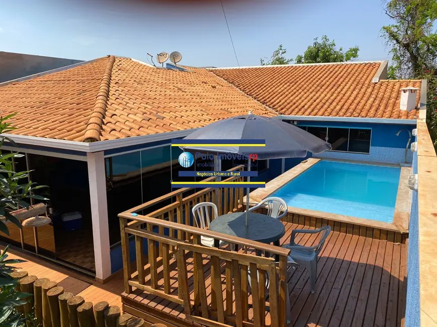 Chácara com 3 quartos à venda, 255m2 em Miguelopolis - SP - imagem 1 Foto 1 de Chácara com 3 quartos à venda, 255m2 em Miguelopolis - SP