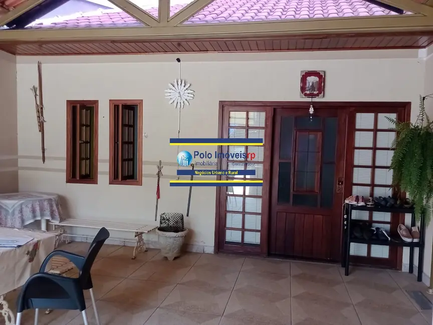 Casa com 4 quartos à venda, 50m2 em Centro, Pirassununga - SP - imagem 4 Foto 4 de Casa com 4 quartos à venda, 50m2 em Centro, Pirassununga - SP