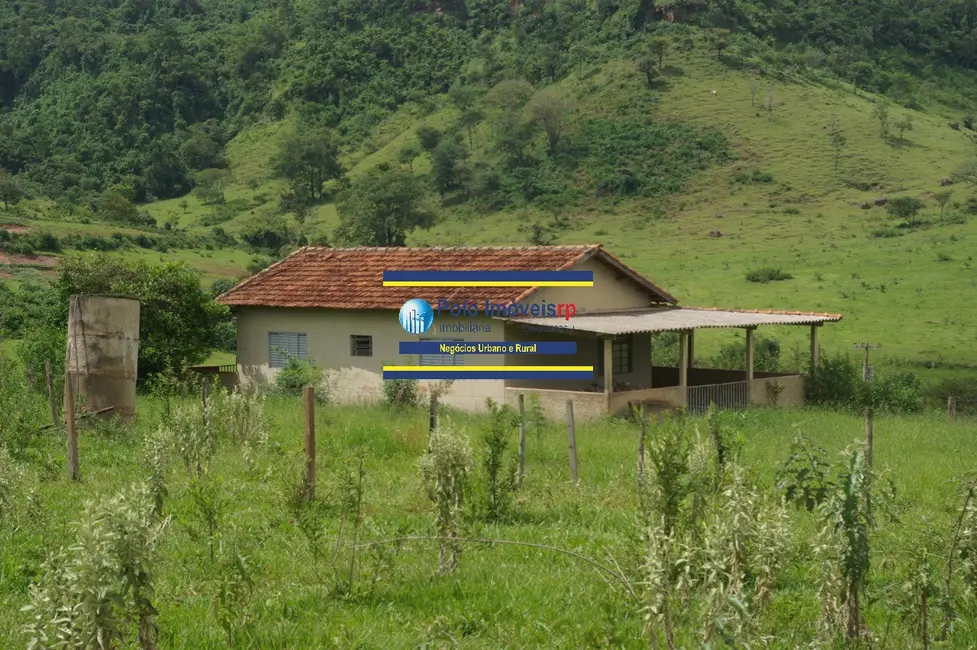 Foto 2 de Fazenda / Haras com 2 quartos à venda, 40m2 em Santo Antonio Da Alegria - SP
