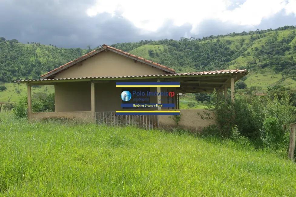 Foto 1 de Fazenda / Haras com 2 quartos à venda, 40m2 em Santo Antonio Da Alegria - SP