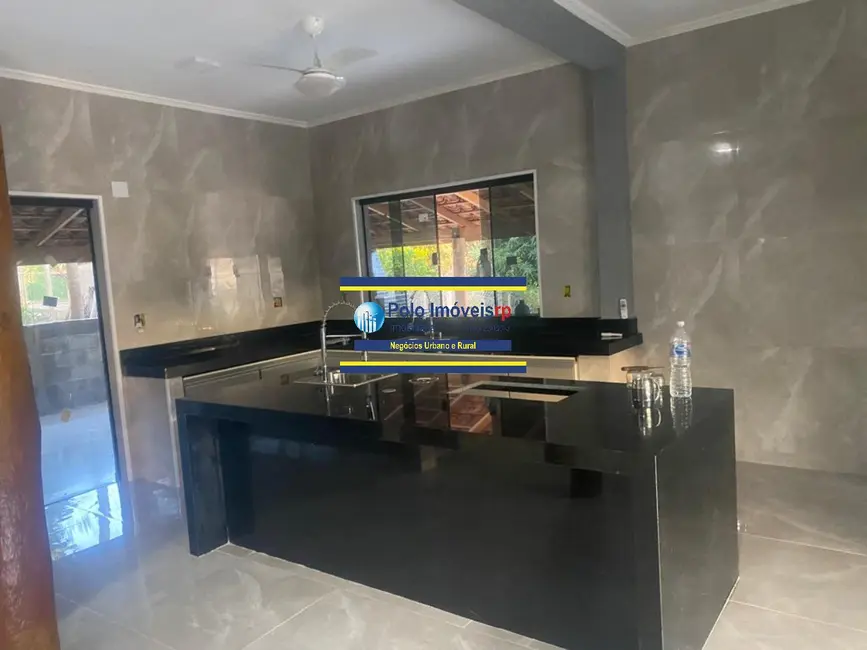 Foto 4 de Casa com 3 quartos à venda, 430m2 em Delfinopolis - MG