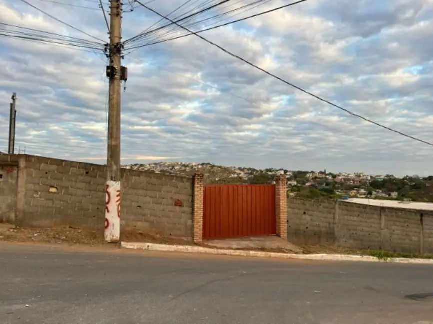 Foto 1 de Terreno / Lote à venda, 1320m2 em Lagoa Santa - MG