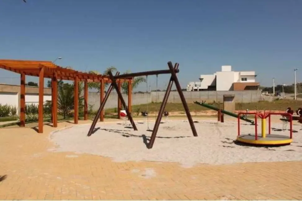 Terreno / Lote à venda, 900m2 em Sao Jose Dos Campos - SP - imagem 7 Foto 7 de Terreno / Lote à venda, 900m2 em Sao Jose Dos Campos - SP