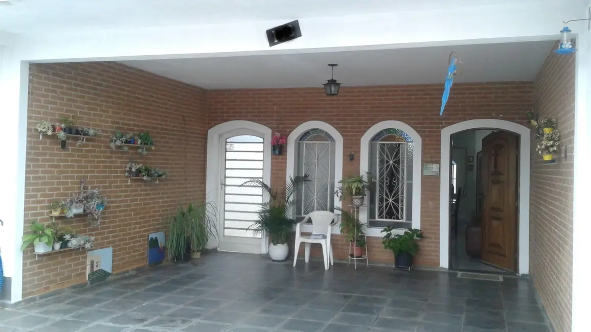 Foto 3 de Casa com 3 quartos à venda, 132m2 em Sao Jose Dos Campos - SP