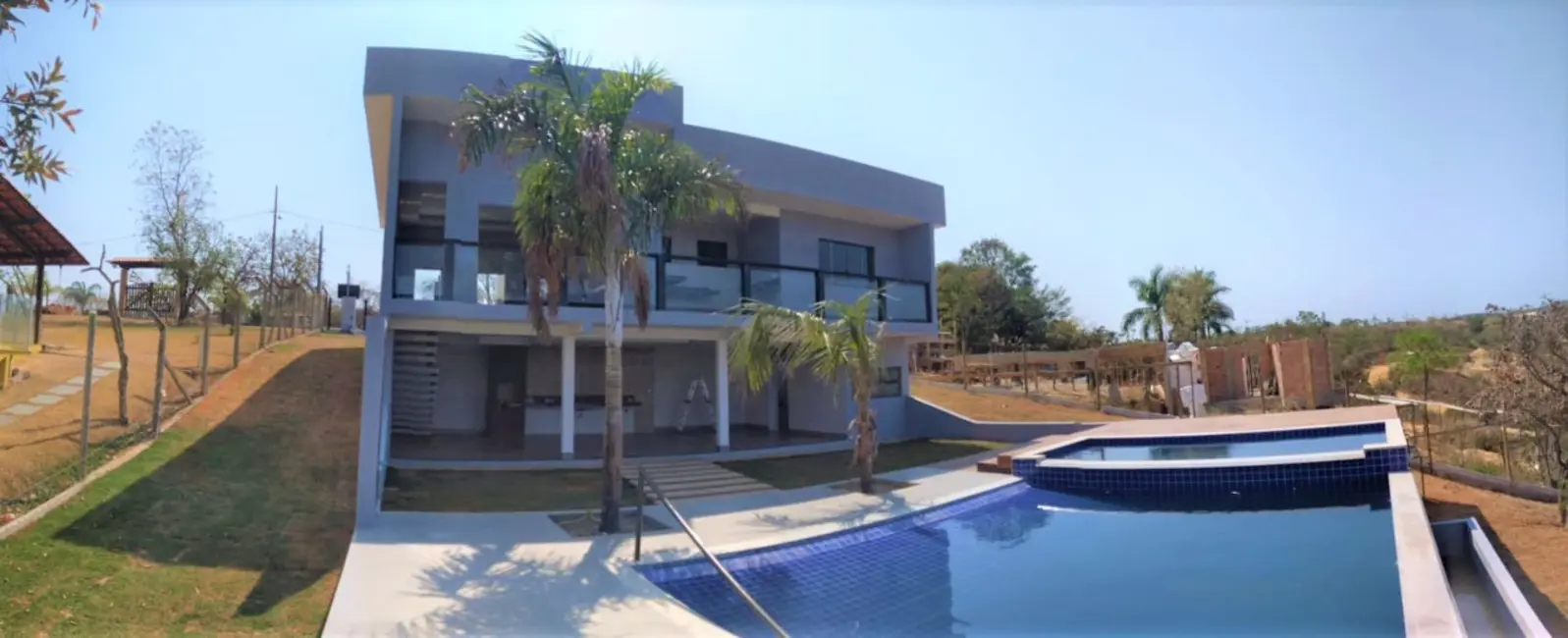 Chácara com 3 quartos à venda, 230m2 em Jaboticatubas - MG - imagem 2 Foto 2 de Chácara com 3 quartos à venda, 230m2 em Jaboticatubas - MG