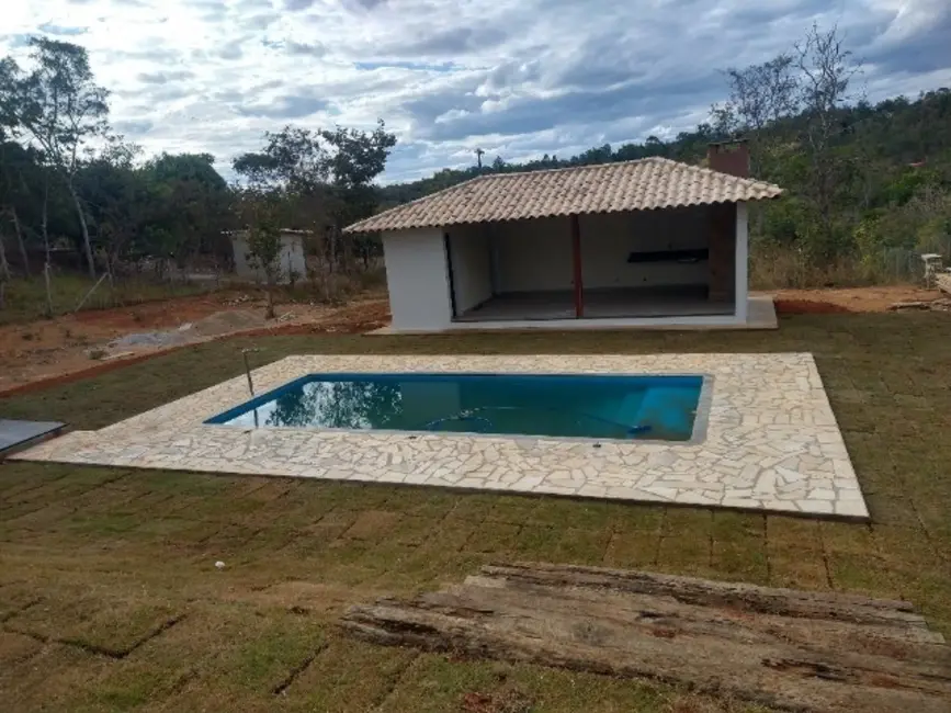 Chácara com 3 quartos à venda, 192m2 em Jaboticatubas - MG - imagem 4 Foto 4 de Chácara com 3 quartos à venda, 192m2 em Jaboticatubas - MG