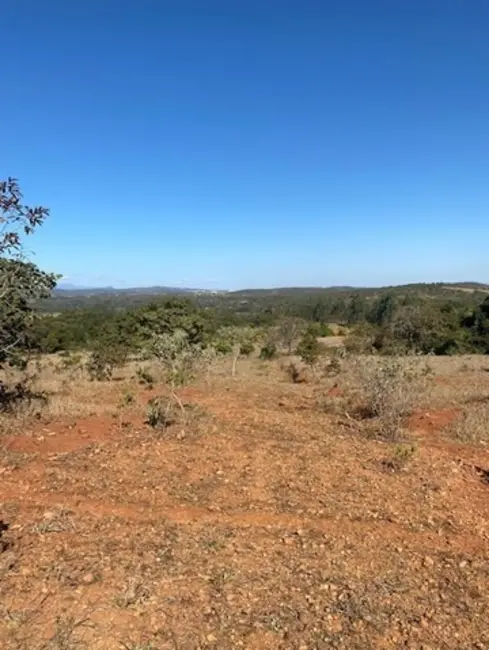 Sítio / Rancho com 2 quartos à venda, 100m2 em Pedro Leopoldo - MG - imagem 5 Foto 5 de Sítio / Rancho com 2 quartos à venda, 100m2 em Pedro Leopoldo - MG