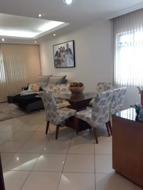 Foto 2 de Apartamento com 4 quartos à venda, 150m2 em Belo Horizonte - MG