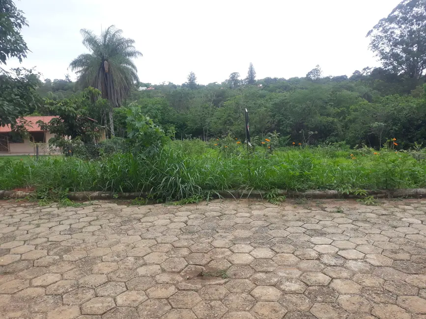 Foto 1 de Terreno / Lote à venda, 1518m2 em Jaboticatubas - MG
