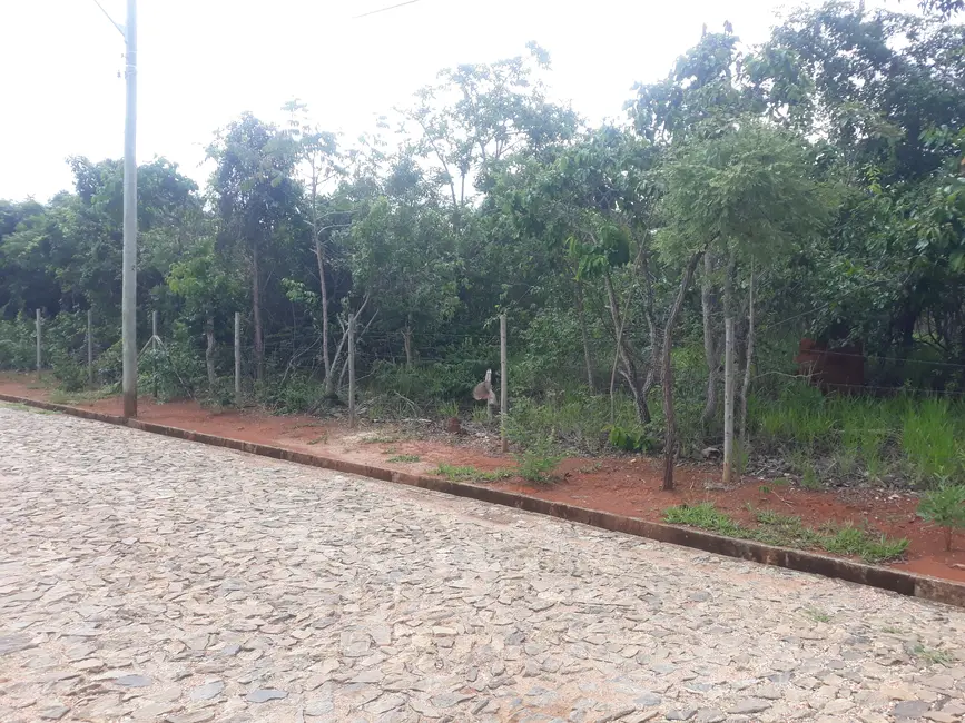 Foto 6 de Terreno / Lote à venda, 2040m2 em Jaboticatubas - MG