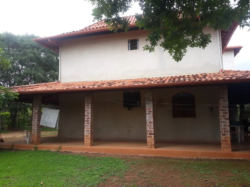 Foto 5 de Chácara com 4 quartos à venda, 180m2 em Jaboticatubas - MG