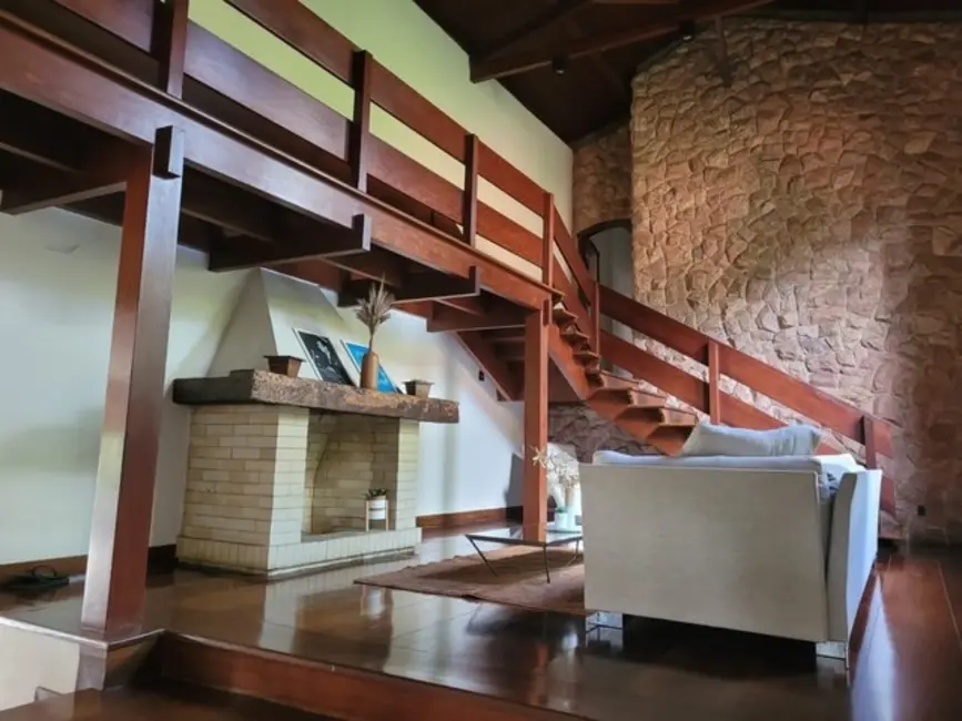 Casa com 4 quartos à venda, 1000m2 em Belo Horizonte - MG - imagem 9 Foto 9 de Casa com 4 quartos à venda, 1000m2 em Belo Horizonte - MG