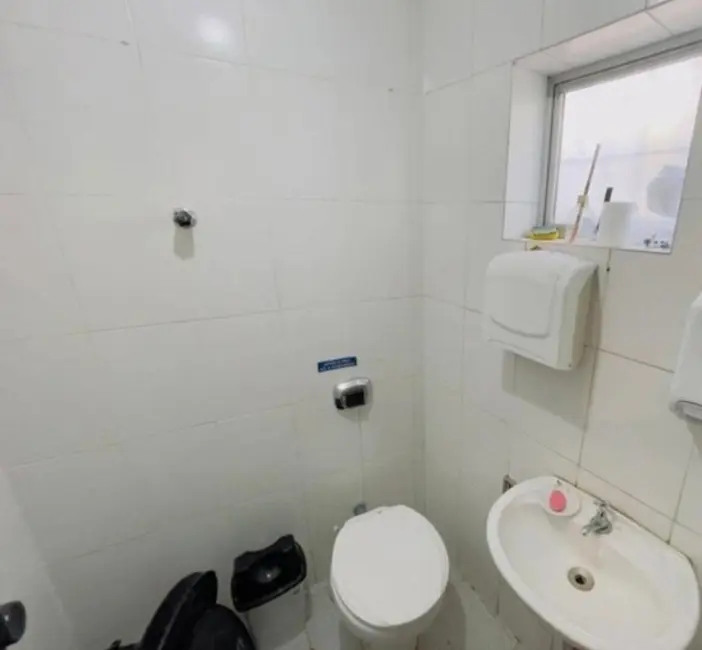 Loja para alugar, 100m2 em Belo Horizonte - MG - imagem 4 Foto 4 de Loja para alugar, 100m2 em Belo Horizonte - MG