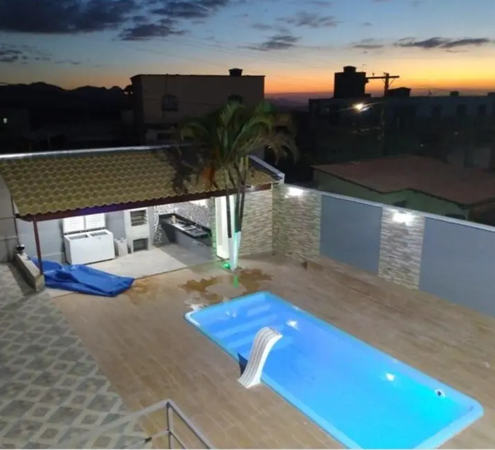 Foto 2 de Casa com 3 quartos à venda, 280m2 em Ibirite - MG
