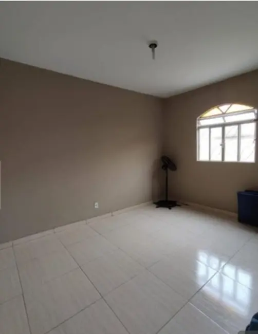 Foto 4 de Casa com 4 quartos à venda, 140m2 em Sarzedo - MG