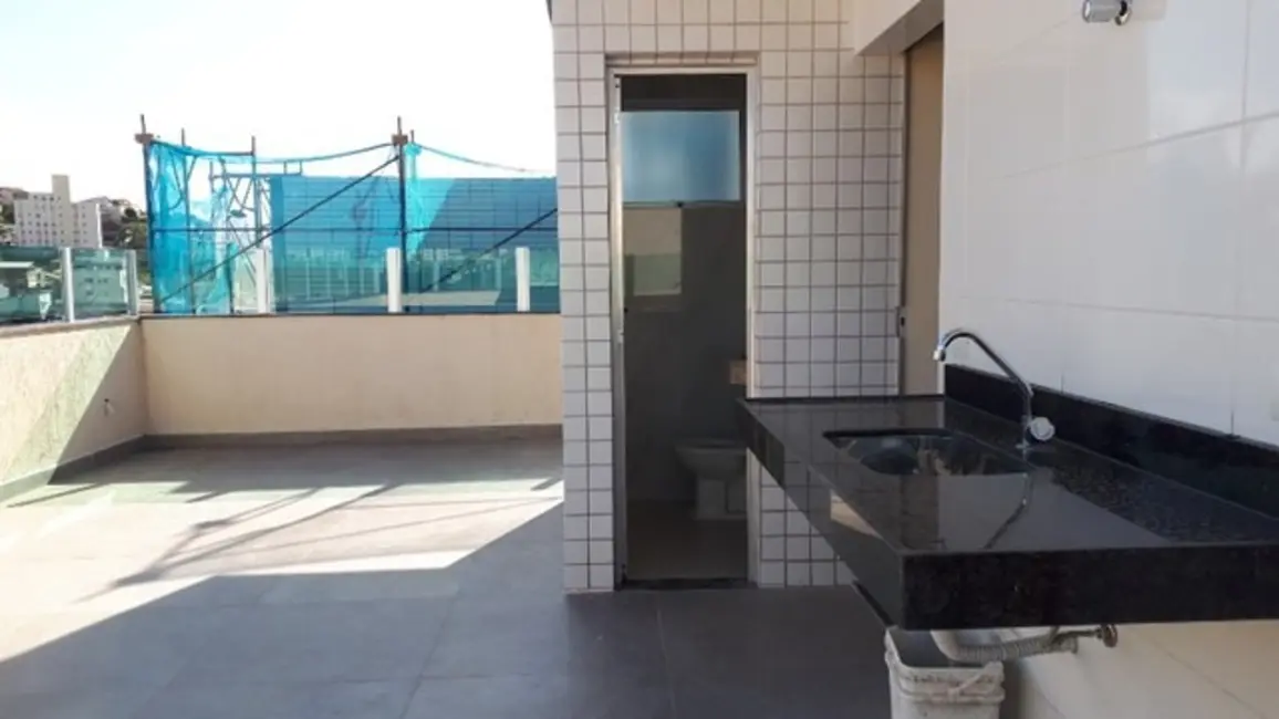 Foto 2 de Apartamento com 4 quartos à venda, 220m2 em Belo Horizonte - MG
