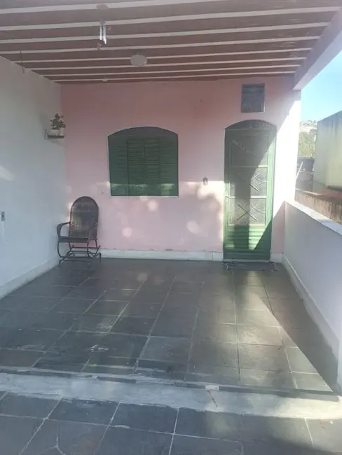 Casa com 3 quartos à venda, 210m2 em Belo Horizonte - MG - imagem 2 Foto 2 de Casa com 3 quartos à venda, 210m2 em Belo Horizonte - MG