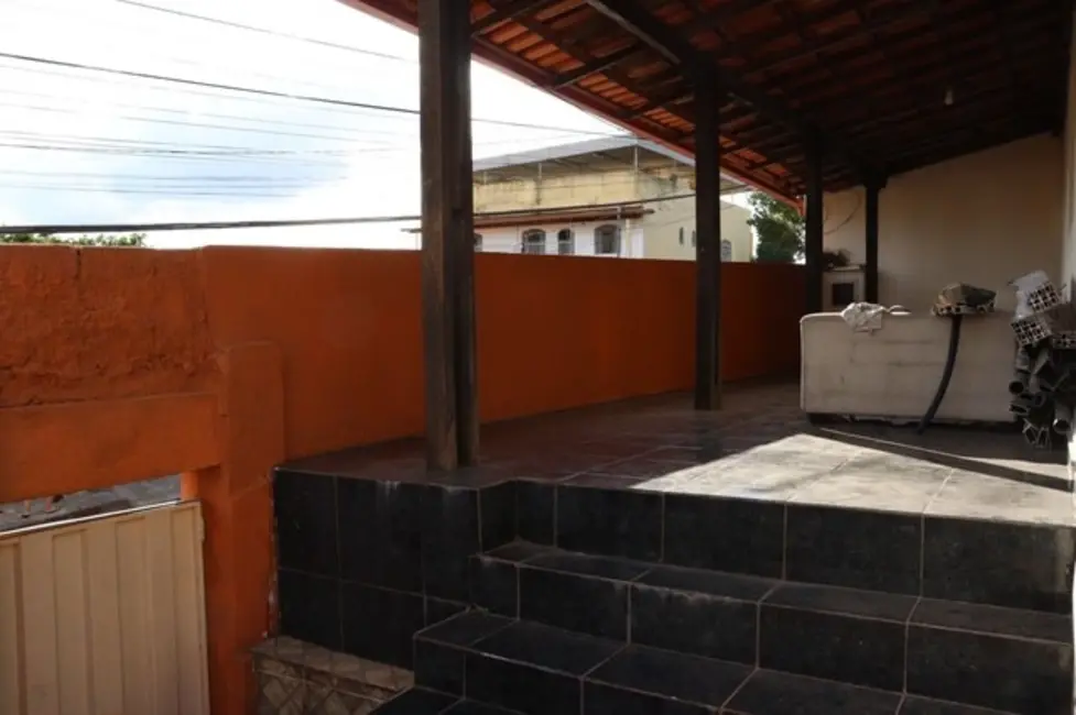 Casa com 5 quartos à venda, 360m2 em Belo Horizonte - MG - imagem 6 Foto 6 de Casa com 5 quartos à venda, 360m2 em Belo Horizonte - MG