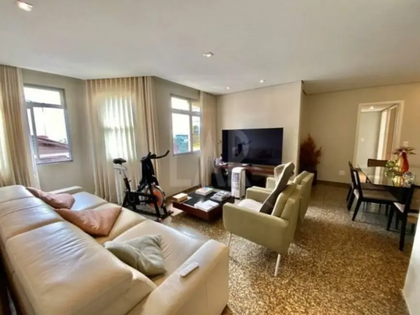Foto 1 de Apartamento com 4 quartos à venda, 114m2 em Belo Horizonte - MG