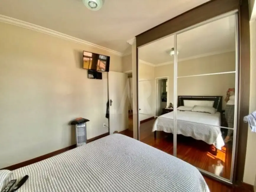 Apartamento com 4 quartos à venda, 114m2 em Belo Horizonte - MG - imagem 4 Foto 4 de Apartamento com 4 quartos à venda, 114m2 em Belo Horizonte - MG