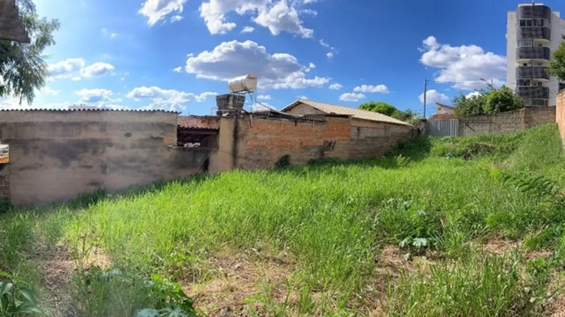 Terreno / Lote à venda, 360m2 em Belo Horizonte - MG - imagem 4 Foto 4 de Terreno / Lote à venda, 360m2 em Belo Horizonte - MG