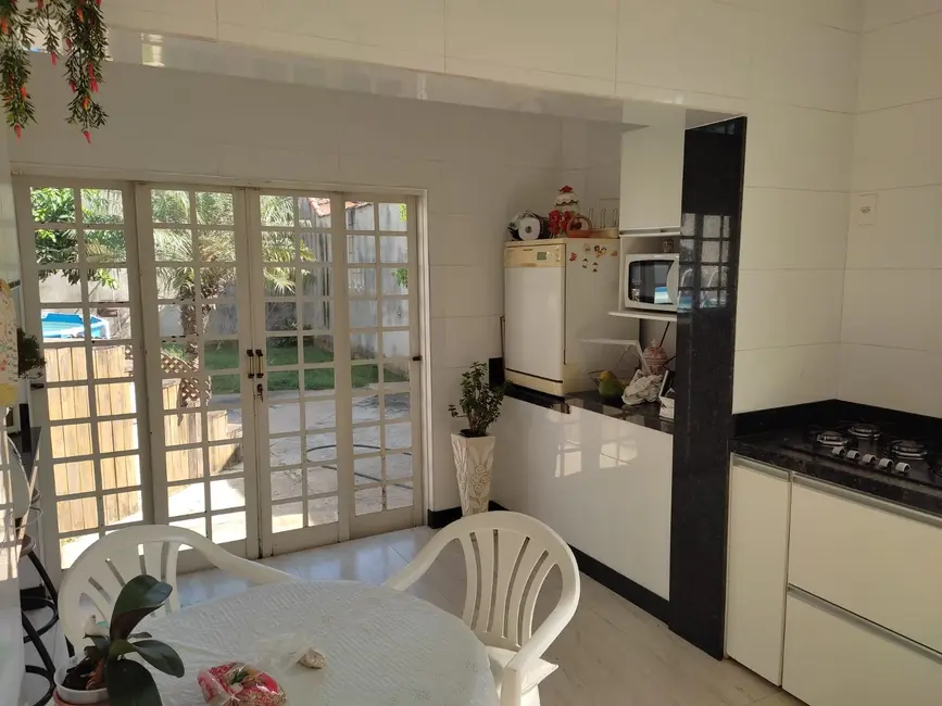 Foto 9 de Casa com 4 quartos à venda, 271m2 em Contagem - MG