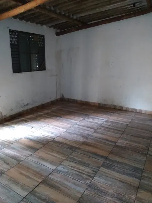 Chácara com 3 quartos à venda, 130m2 em Contagem - MG - imagem 5 Foto 5 de Chácara com 3 quartos à venda, 130m2 em Contagem - MG