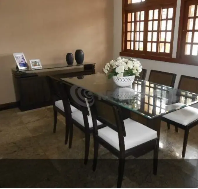 Casa com 3 quartos à venda, 330m2 em Belo Horizonte - MG - imagem 4 Foto 4 de Casa com 3 quartos à venda, 330m2 em Belo Horizonte - MG