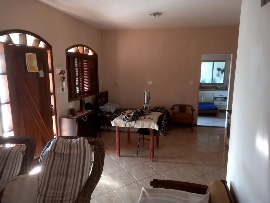 Chácara com 4 quartos à venda, 300m2 em Ribeirao Das Neves - MG - imagem 6 Foto 6 de Chácara com 4 quartos à venda, 300m2 em Ribeirao Das Neves - MG