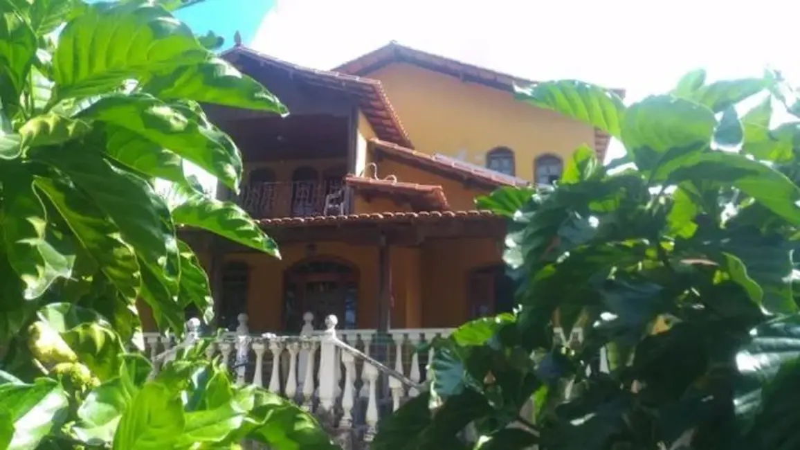 Foto 1 de Casa com 5 quartos à venda, 250m2 em Contagem - MG