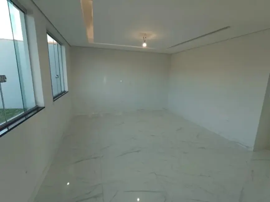 Foto 8 de Casa de Condomínio com 3 quartos à venda, 200m2 em Jaboticatubas - MG