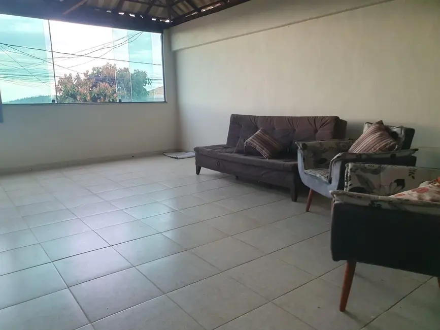 Foto 2 de Casa com 2 quartos à venda, 140m2 em Esmeraldas - MG