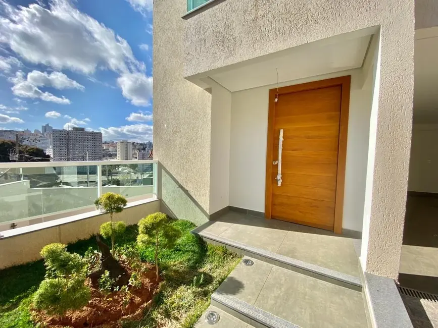 Foto 1 de Casa com 4 quartos à venda, 220m2 em Belo Horizonte - MG