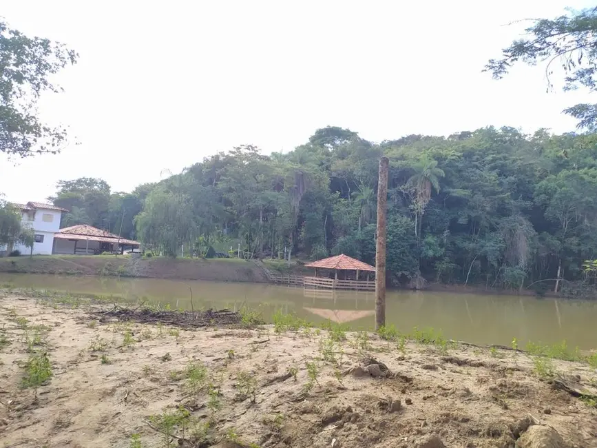Sítio / Rancho com 12 quartos à venda em Esmeraldas - MG - imagem 5 Foto 5 de Sítio / Rancho com 12 quartos à venda em Esmeraldas - MG