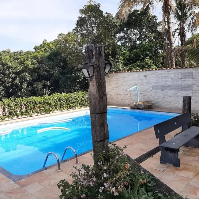 Foto 2 de Casa com 7 quartos à venda, 720m2 em Ibirite - MG