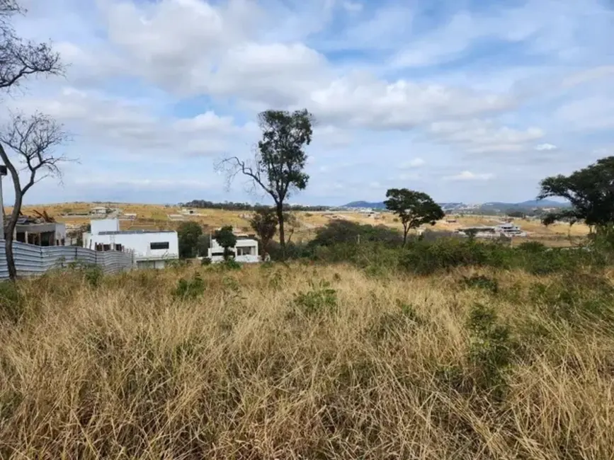Foto 3 de Terreno / Lote à venda, 1057m2 em Contagem - MG