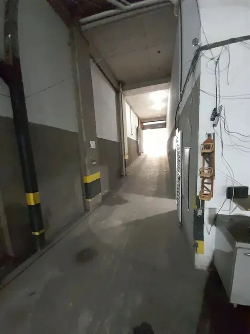 Armazém / Galpão para alugar, 600m2 em Belo Horizonte - MG - imagem 4 Foto 4 de Armazém / Galpão para alugar, 600m2 em Belo Horizonte - MG