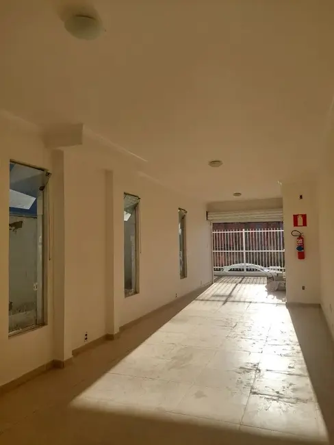 Foto 1 de Loja à venda, 240m2 em Vespasiano - MG