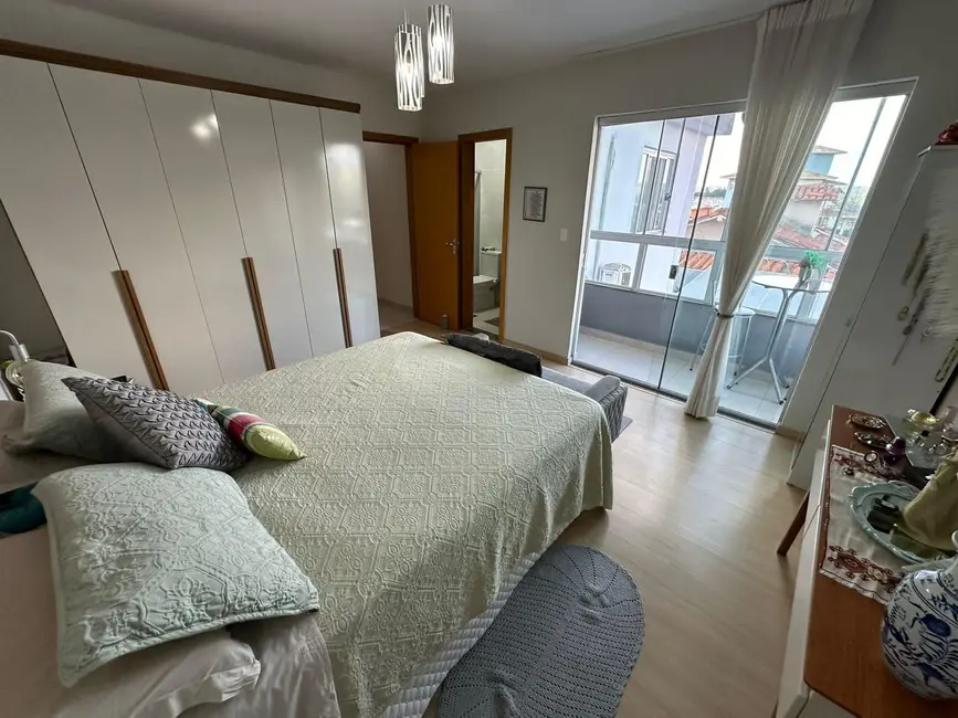 Foto 7 de Casa com 3 quartos à venda, 276m2 em Sarzedo - MG