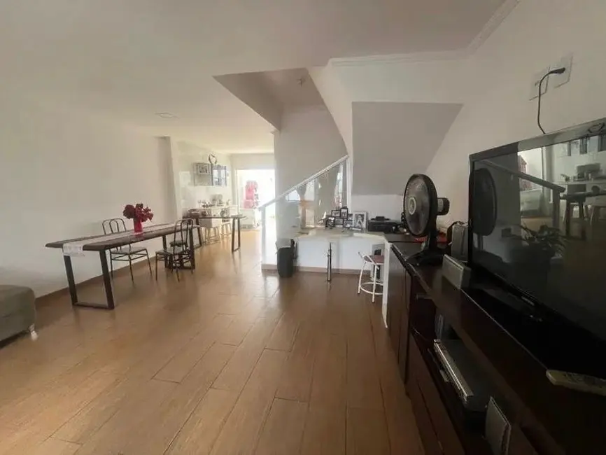 Casa com 3 quartos à venda, 117m2 em Belo Horizonte - MG - imagem 4 Foto 4 de Casa com 3 quartos à venda, 117m2 em Belo Horizonte - MG