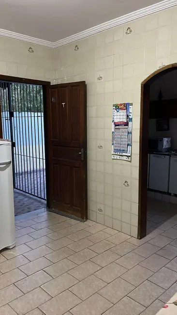 Casa com 3 quartos à venda, 250m2 em Sao Jose Dos Campos - SP - imagem 4 Foto 4 de Casa com 3 quartos à venda, 250m2 em Sao Jose Dos Campos - SP