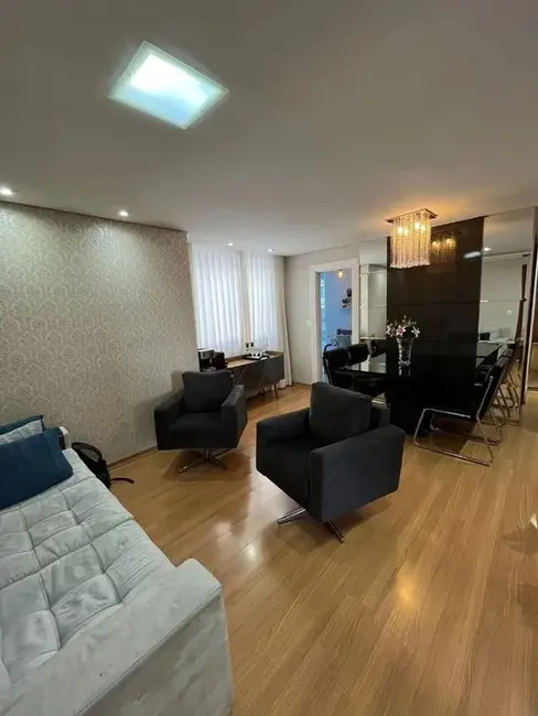 Foto 2 de Apartamento com 4 quartos à venda, 90m2 em Belo Horizonte - MG